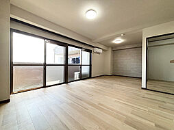 シーズンコート泰明町 6階2SLDKのリビング/ダイニング