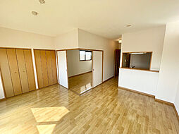 アムール正保 4階2LDKのリビング/ダイニング