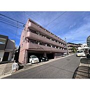 上社駅より徒歩11分 築30年11ヶ月 3階建の賃貸物件