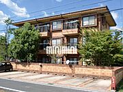 山口駅より徒歩9分 築25年9ヶ月 3階建の賃貸物件