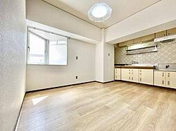 ジャルダン塩釜 3階3LDKのリビング/ダイニング