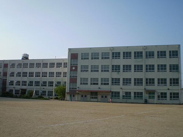 画像7:小学校「市立大坪小学校まで280m」