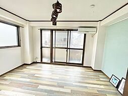 ＷＥＳＴ 2階1Kのリビング/ダイニング