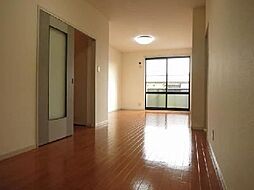 アーバンハイツ御幸山Ａ棟 1階2LDKのリビング/ダイニング