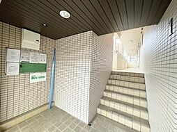 8 / 13