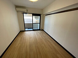 ラ・フォンタナ・ロッサ 2階1Kのリビング/ダイニング