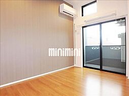 シャンフェルト原 1階ワンルームのリビング/ダイニング