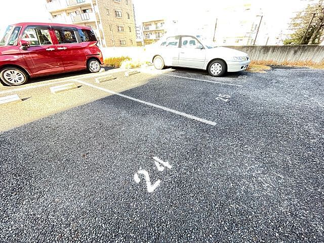 13 / 22