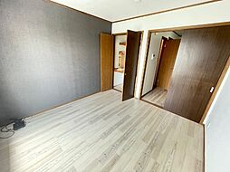 フォレステージ植田 2階1Kのリビング/ダイニング