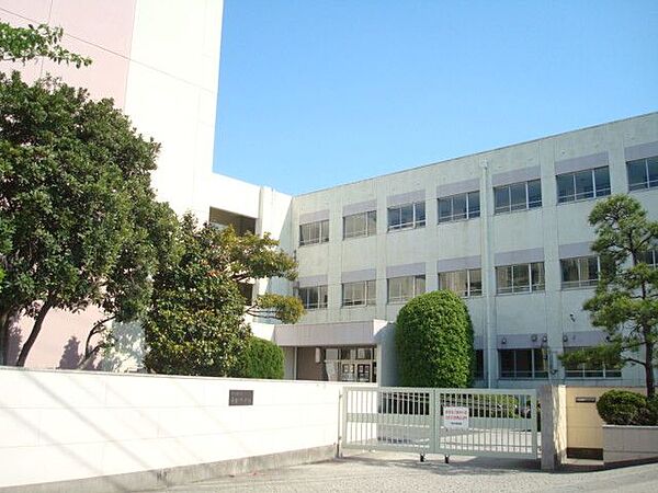 画像17:中学校「市立平針中学校まで830m」