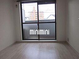 メゾン・ド・プリムール 4階ワンルームのリビング/ダイニング