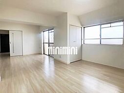 ロジィングス藤井 4階2LDKのリビング/ダイニング