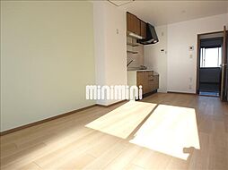 カーディナルヒル 1階2LDKのリビング/ダイニング