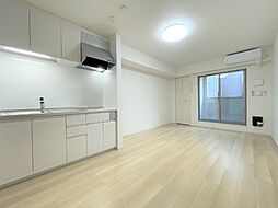 グランドゥール桜 202 2階1LDKのリビング/ダイニング