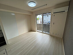 Ｄ−ｒｏｏｍ井田 1階ワンルームのリビング/ダイニング