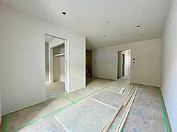 ミルキーウェイ 101 1階1LDKのリビング/ダイニング