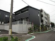 宇頭駅より徒歩8分 築7年8ヶ月 2階建の賃貸物件