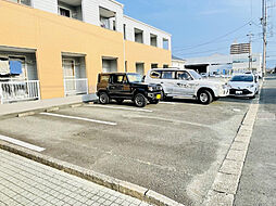 4 / 10