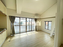 ピア 3階ワンルームのリビング/ダイニング