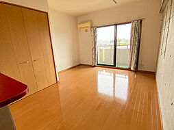 ひまわりやなべ 4階ワンルームのリビング/ダイニング