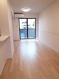 フラット半田 102 1階1LDKのリビング/ダイニング