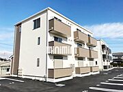 東浦駅より徒歩18分 築4年3ヶ月 3階建の賃貸物件