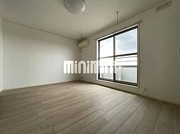 レトア神領 1階1Kのリビング/ダイニング