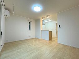 ポーラサカエ 1階ワンルームのリビング/ダイニング