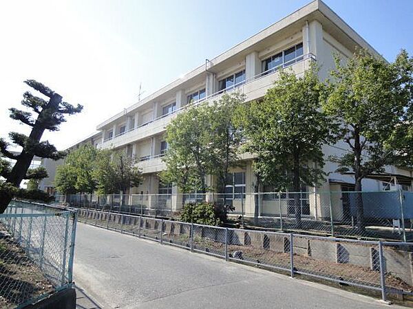 画像21:中学校「津島市立藤浪中学校まで650m」