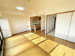 ベルクルール杉本II 5階2LDKのリビング/ダイニング