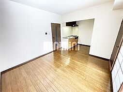 ＡＭＯＵＲ　ＭＩＷＡ 3階3DKのリビング/ダイニング