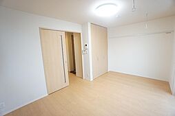 エクラージュ豊川 2階1Kのリビング/ダイニング