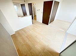 ルート1サイド 203 2階2LDKのリビング/ダイニング