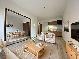 ルイーズ 1階2LDKのリビング/ダイニング