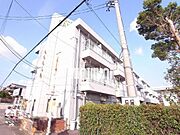桜井駅より徒歩8分 築39年10ヶ月 3階建の賃貸物件