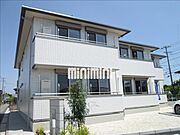 西尾駅よりバス11分 徒歩1分 築8年2ヶ月 2階建の賃貸物件