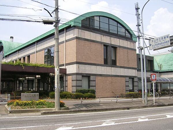 画像16:図書館「犬山市立図書館まで210m」