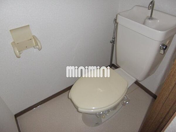 画像9:清潔感のあるトイレ空間です。