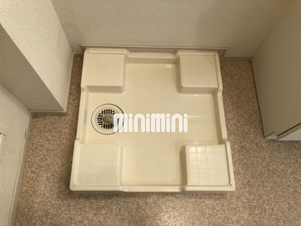 画像21:防水パン完備の室内洗濯機置き場。
