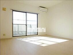 Lucent Hills 豊　A棟 1階1Kのリビング/ダイニング