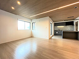 ヒュッゲ桜花 201