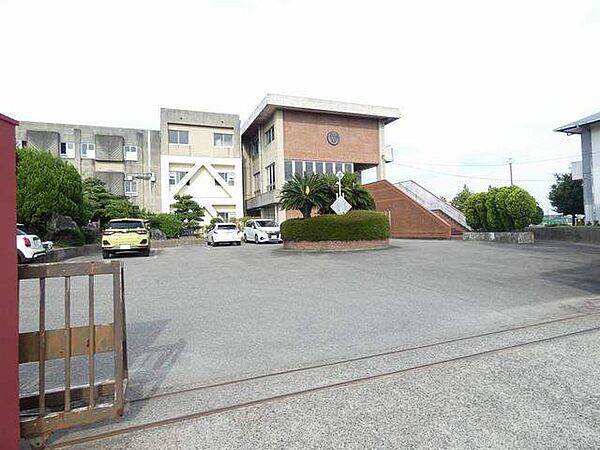 画像23:中学校「稲沢市立治郎丸中学校まで1959m」