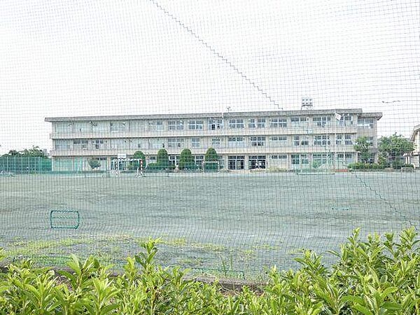 画像3:中学校「稲沢市立稲沢西中学校まで1940m」