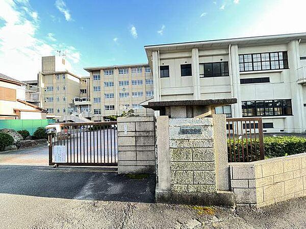 画像16:中学校「稲沢市立稲沢中学校まで431m」