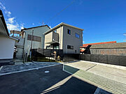 丸ノ内駅より徒歩16分 1階 築2年8ヶ月の賃貸物件