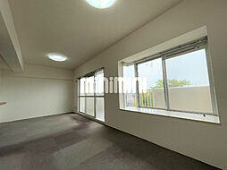 ユーハウス知立重原 4階3LDKのリビング/ダイニング