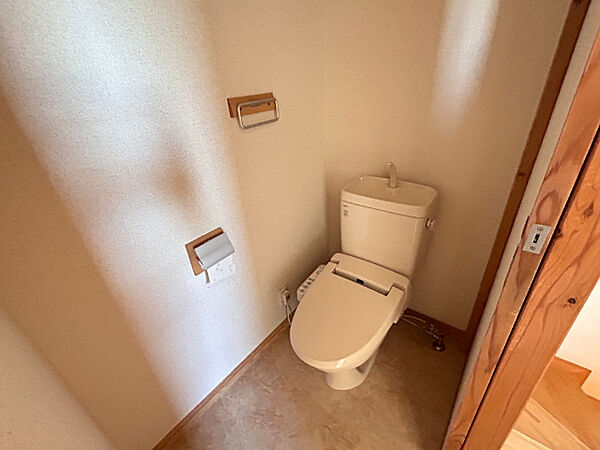 画像19:2階トイレです
