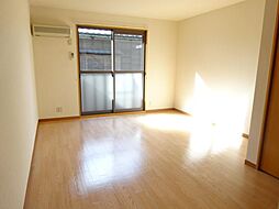 アーバンコート 1階1Kのリビング/ダイニング