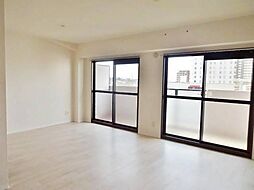 グローバル 4階2LDKのリビング/ダイニング