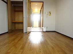 ピュア東海 4階1Kのリビング/ダイニング